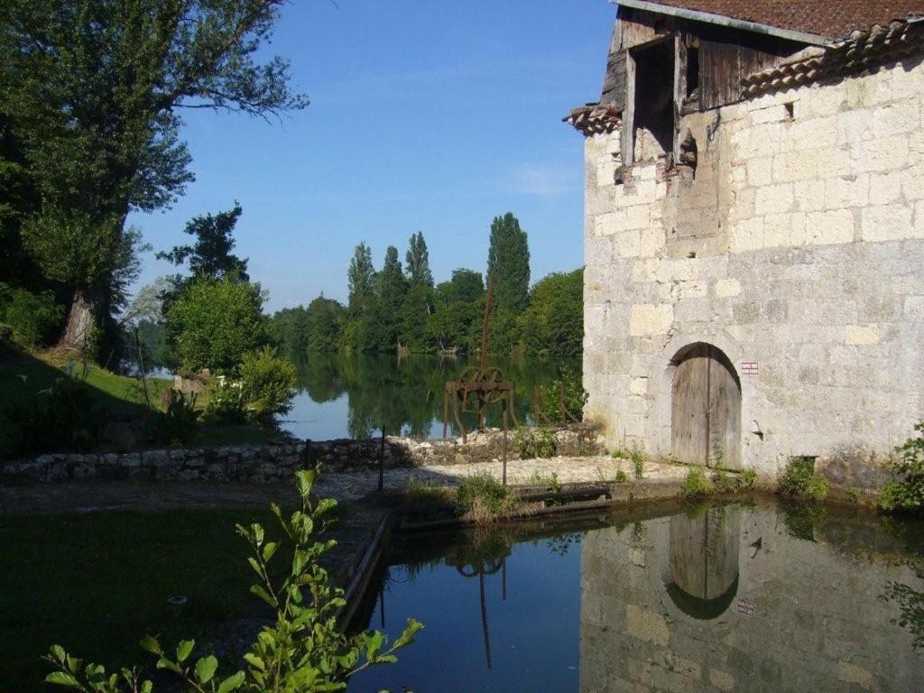 Chambres D'Hotes Moulin De Rigoulieres Saint-Sylvestre-sur-Lot Kültér fotó