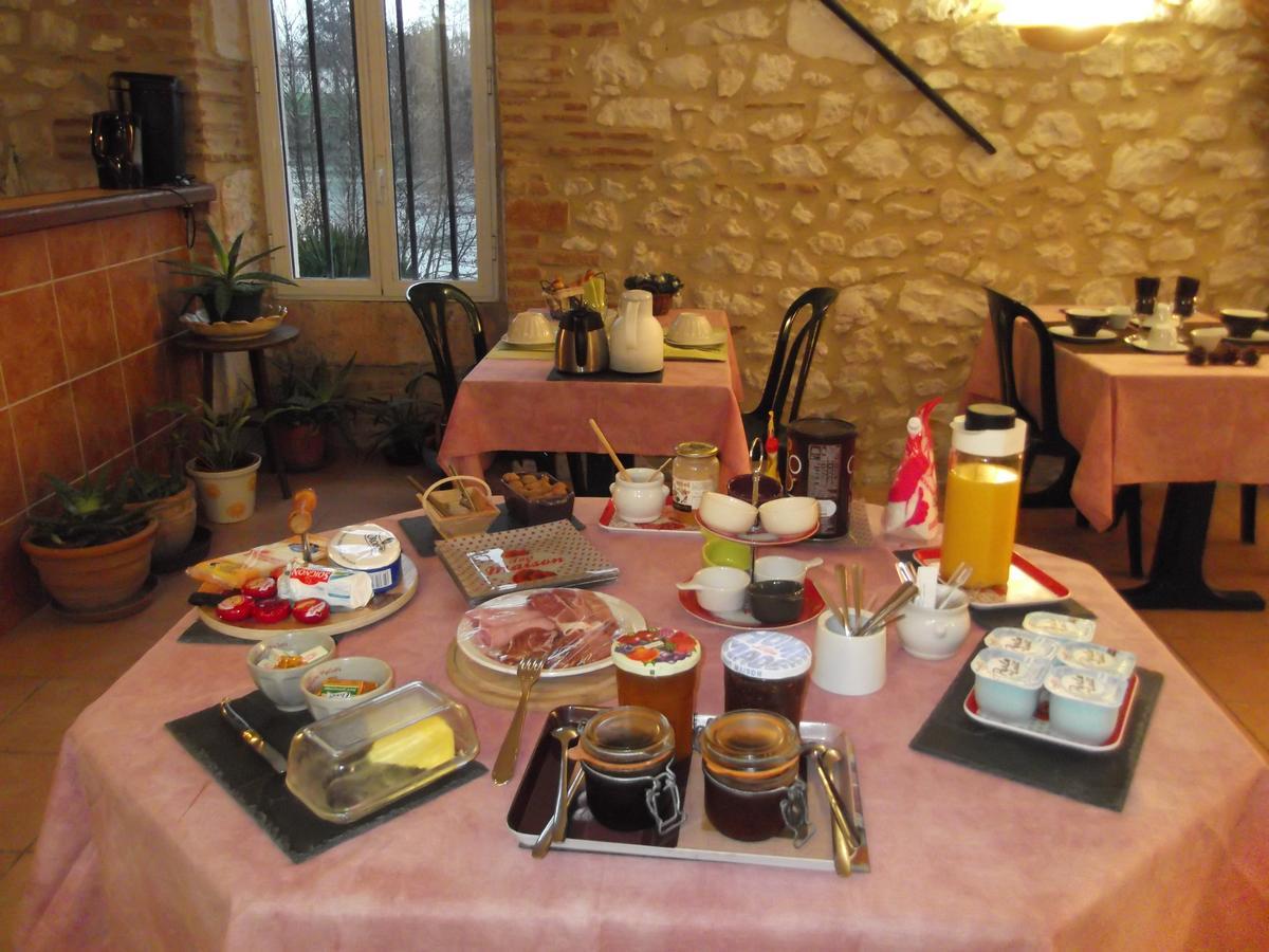 Chambres D'Hotes Moulin De Rigoulieres Saint-Sylvestre-sur-Lot Kültér fotó